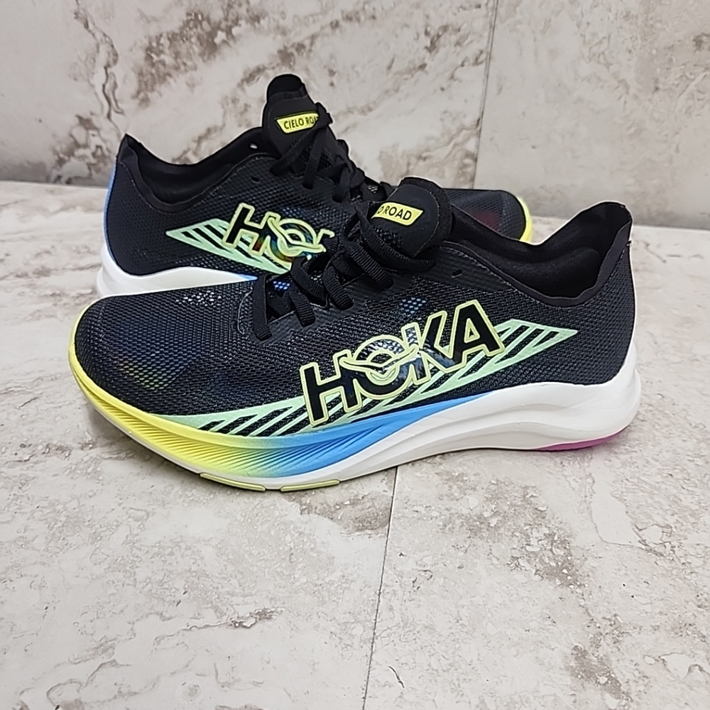 Hoka One One Unisex Cielo Road Running Sneaker Shoes, women’s 8 US